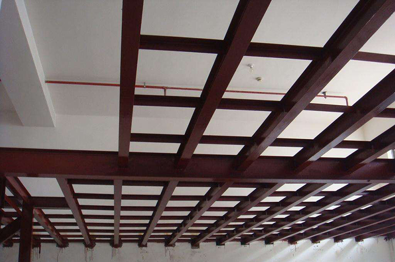 鋼結(jié)構(gòu)廠房裝修閣樓搭建多少錢一平方？