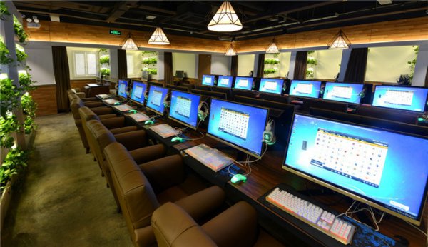 成都網咖裝修設計，這些問題你有考慮嗎？